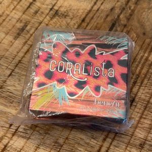 Benefit Makeup Coralista